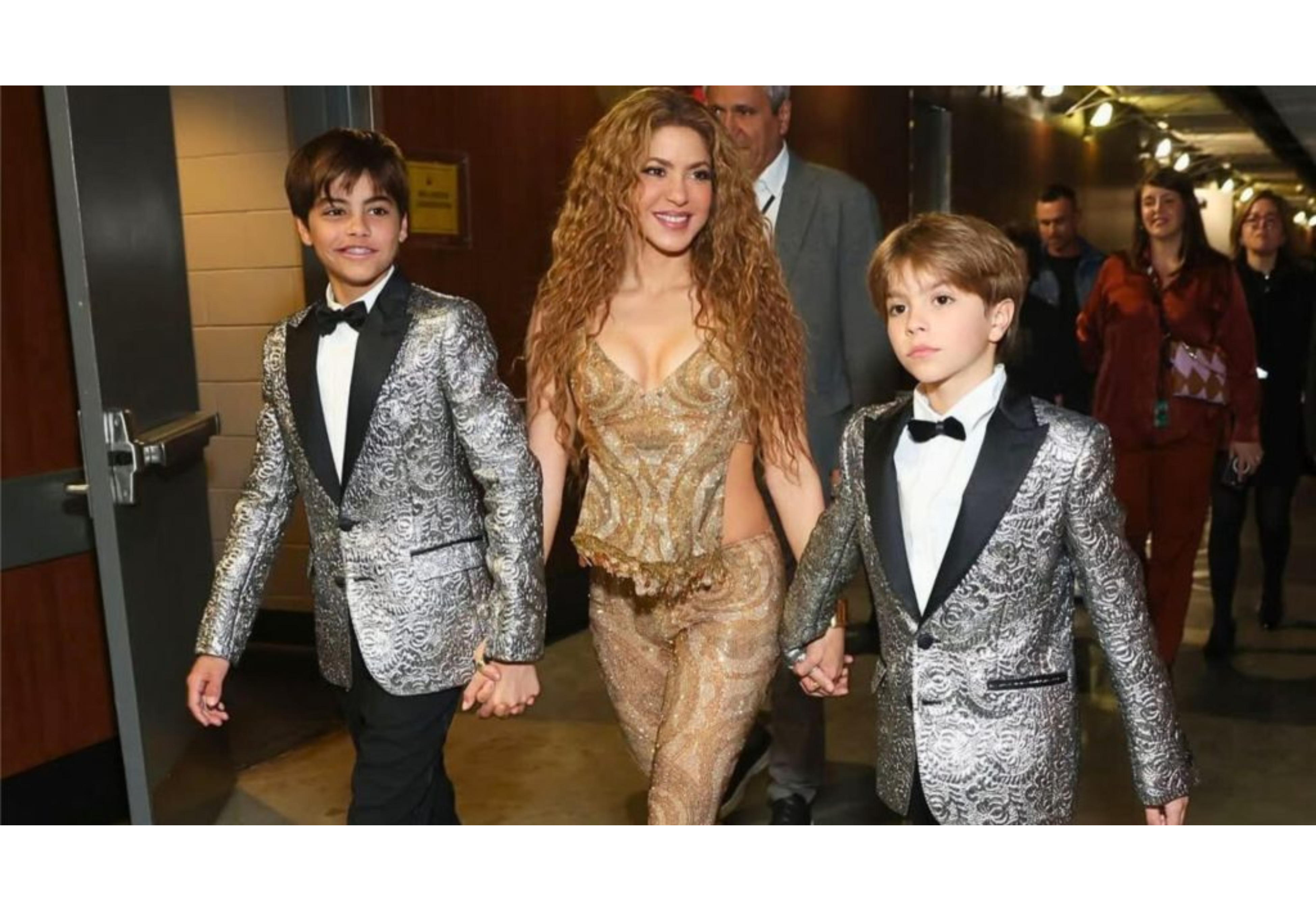Shakira y sus dos hijos.