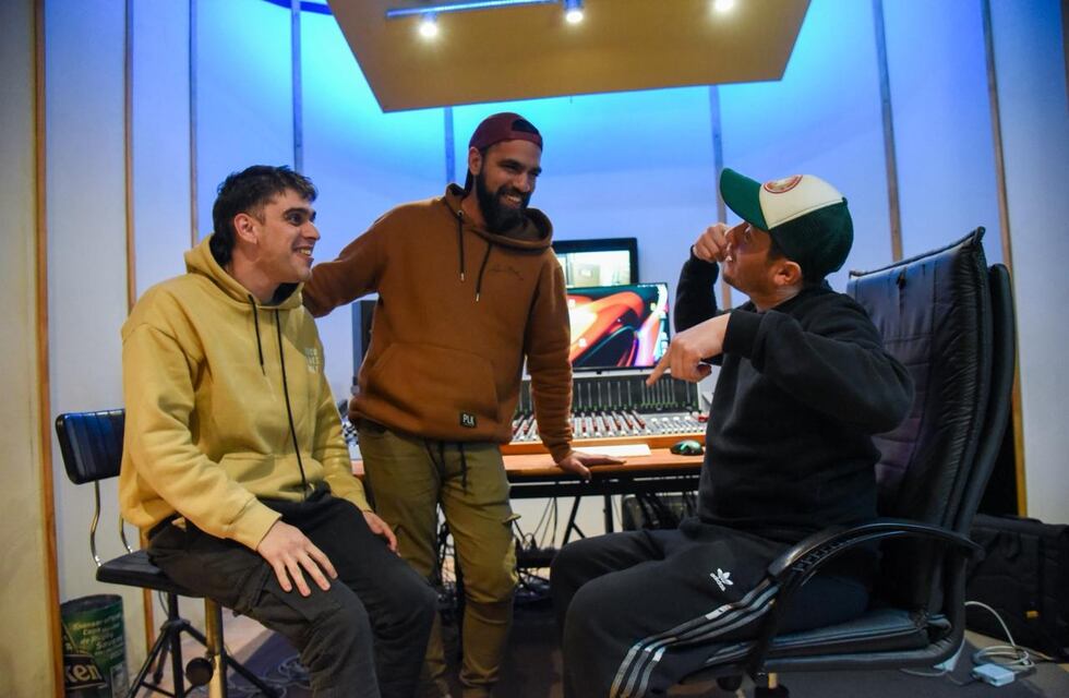 Ustedira publicó su nuevo disco “No hay secreto si hay canción” y lo presenta el 23 de agosto en Tránsito