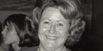 Azucena Villafor.
