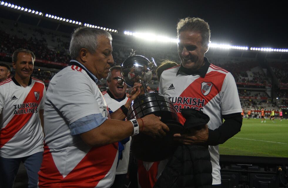 Oscar Ruggeri contó cómo vivió el homenaje de River a los campeones de 1986 en el Monumental