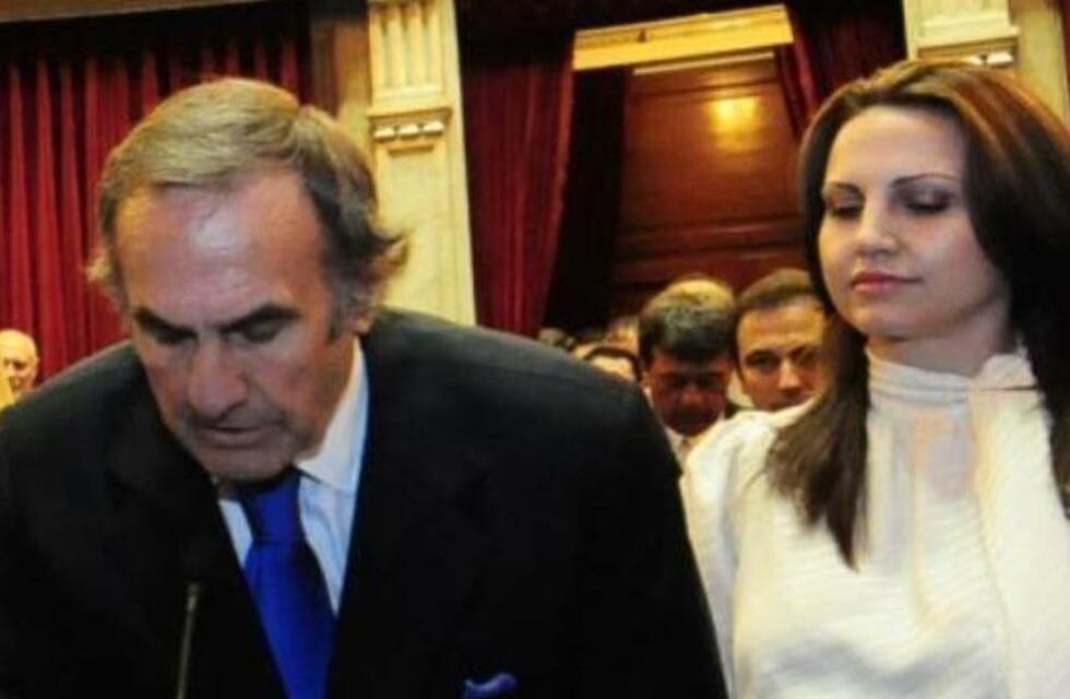 Hija mayor de Carlos Reutemann denunció públicamente a la esposa del “Lole”