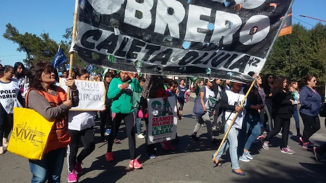 En una jornada nacional, el Polo Obrero se manifestó en Caleta Olivia frente al Ministerio de Desarrollo Social de la Nación