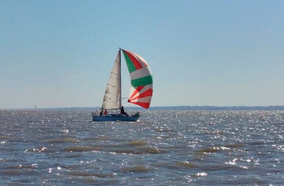 Puerto Belgrano: Se disputó la regata “Día de la Armada Argentina 2025”