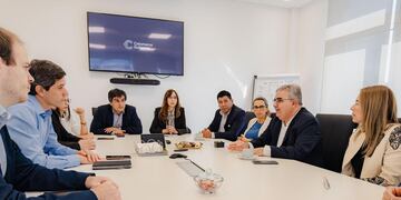 El Proyecto Fénix aumentará la producción de litio en 10.000 toneladas anuales, impulsando la economía provincial.