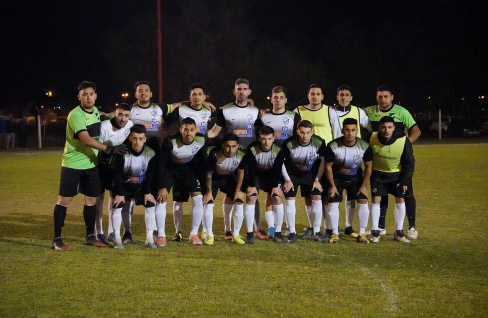 El Cultural Arroyito goleó a Sarmiento y quedó en zona de clasificación en la Oeste