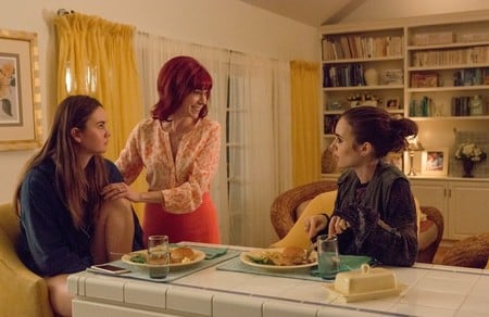 La película está protagonizada por Lily Collins y dirigida por Marti Noxon.