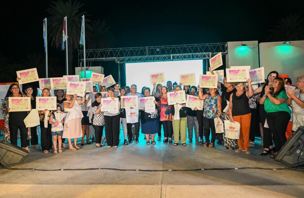 Por su labor y desempeño fueron reconocidas más de 30 mujeres de Arroyito, La Curva y El Fuertecito
