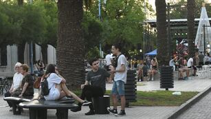 Rafaelinos usan cotidianamente la nueva infraestructura urbana en la renovada Avenida Santa Fe