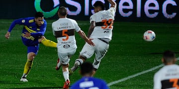 El golazo de Cristian Pavón para el 3-1 de Boca ante Platense. (Fotobaires)