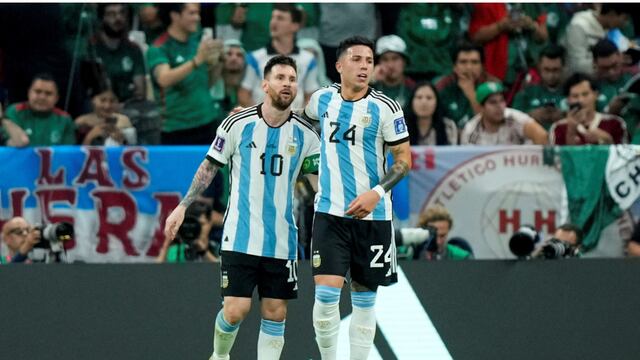 Messi y Enzo Fernández. (AP)