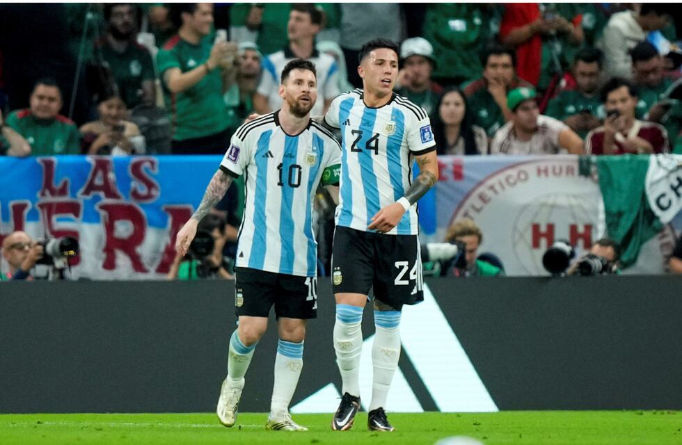 Lionel Messi, Enzo Fernández y Nicolás Tagliafico integran el equipo ideal de octubre