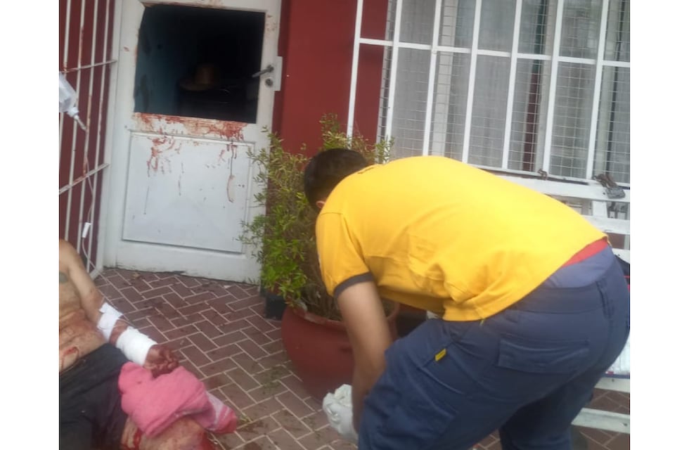 Violencia de género en Córdoba: escucharon gritos, rompieron la puerta y salvaron a una mujer