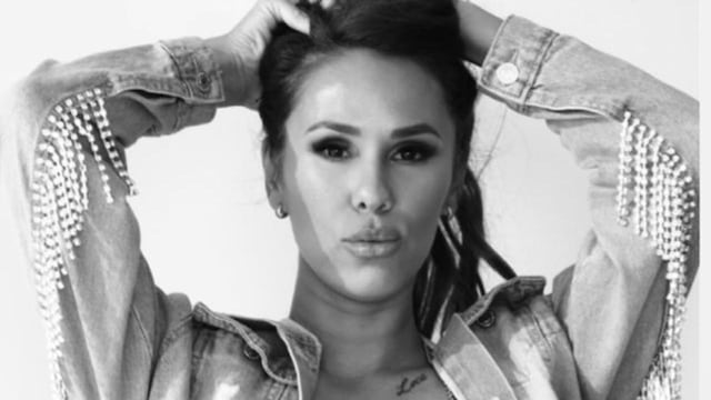 Barby Silenzi enamora a sus fanáticos con sus fotos en poca ropa.
