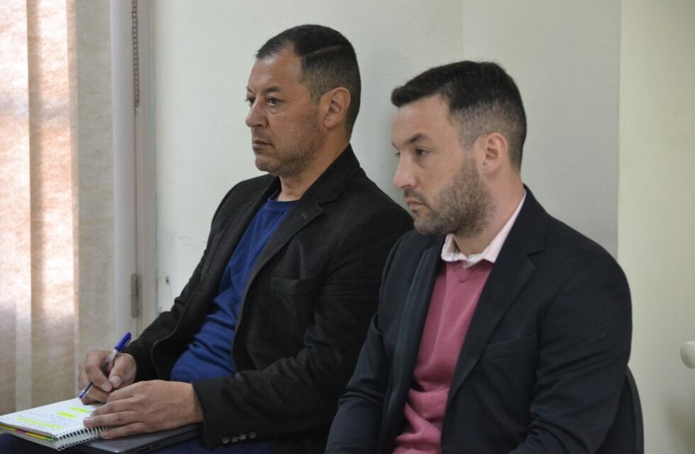 Un chat pone en jaque a Gustavo Matar y su hijo: “Hay que esperarlos y si se hacen los boludos le metemos una piña”