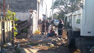 La empleada de la Municipalidad de Córdoba sufrió traumatismos.