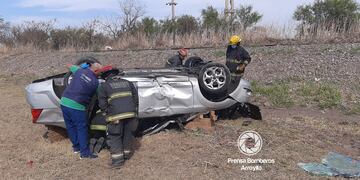 Vuelco en Ruta 19 en Arroyito