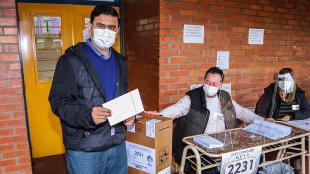 El intendente actual de la localidad de Eldorado, Fabio Martínez, ya emitió su voto