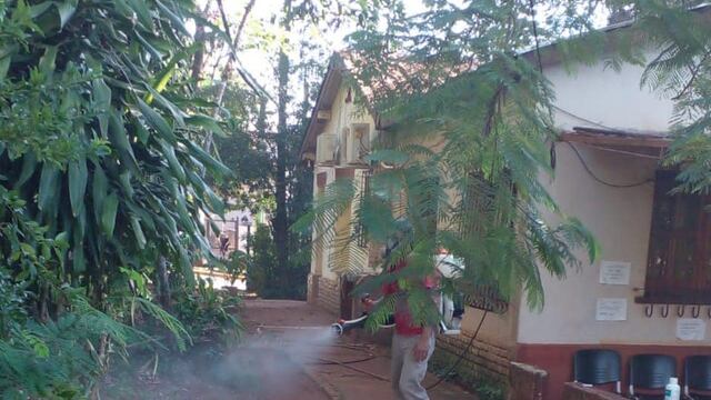 Operativo contra el dengue en el predio de emergencias 107 y el museo Dra. Marta T. Schwartz en Iguazú.