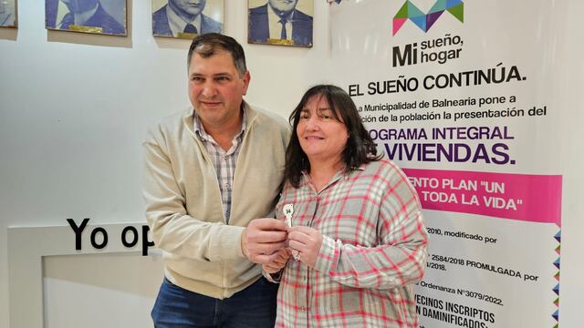 Méndez destacó que restauraron el viejo plan caído "Un Hogar Para Toda la Vida"