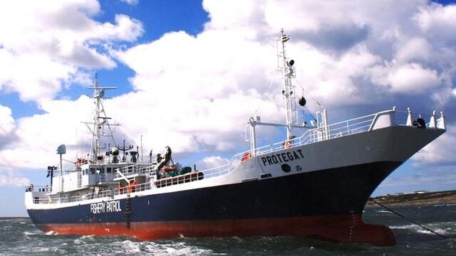 Los isleños se preparan para cambiar al FPV Protegat, uno de los buques de patrulla y protección pesquera de Malvinas