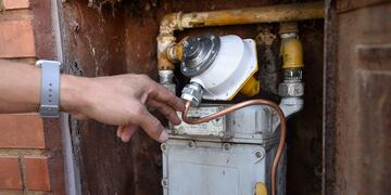 Robo de caños de gas en calle Mármol de barrio General Bustos. (Ramiro Pereyra / La Voz)