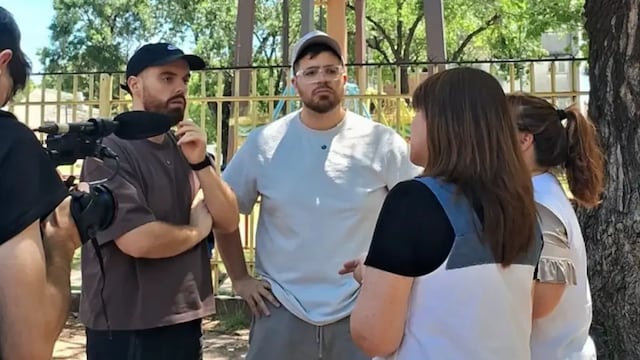 ibai Llanos en Rosario, jutnto a La Cobra