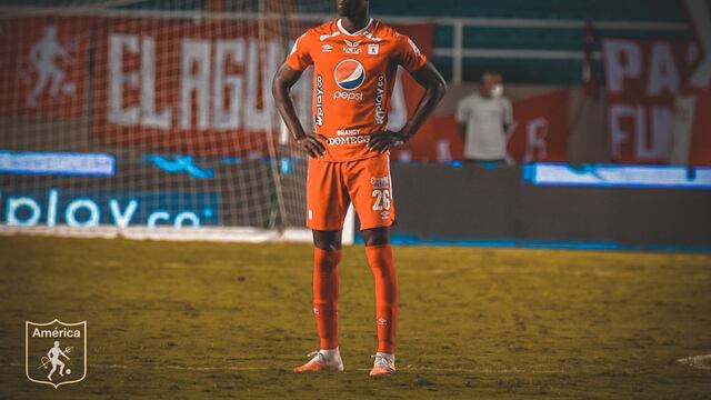 Pablo Ortiz Cabezas, zaguero de América de Cali y anotado en el libro de pases por Talleres (Prensa América de Cali).