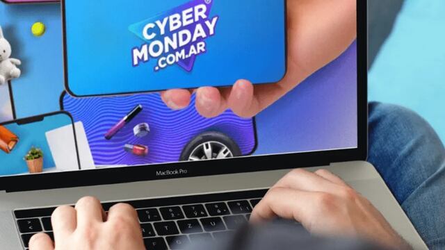Los números iniciales del CyberMonday arrojan una clara tendencia del público a comprar productos de Indumentaria. Foto Los Andes.