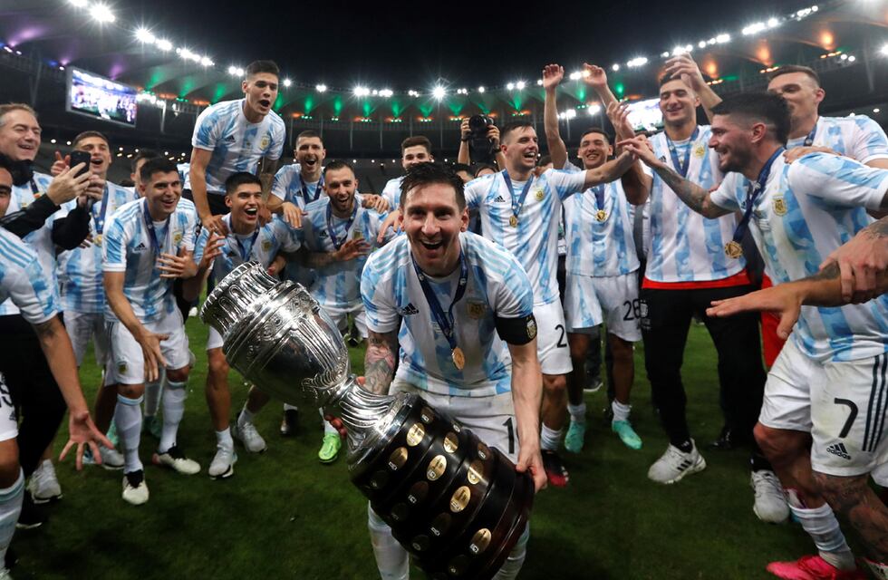 Copa América: las fotos oficiales de Lionel Messi con la medalla de campeón