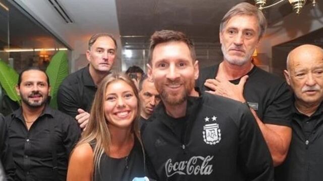 La Selección Argentina disfrutó de una cena tras ganarle a Honduras.