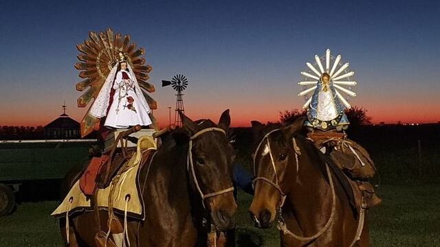 Las imágenes ensilladas en camino a Salta.