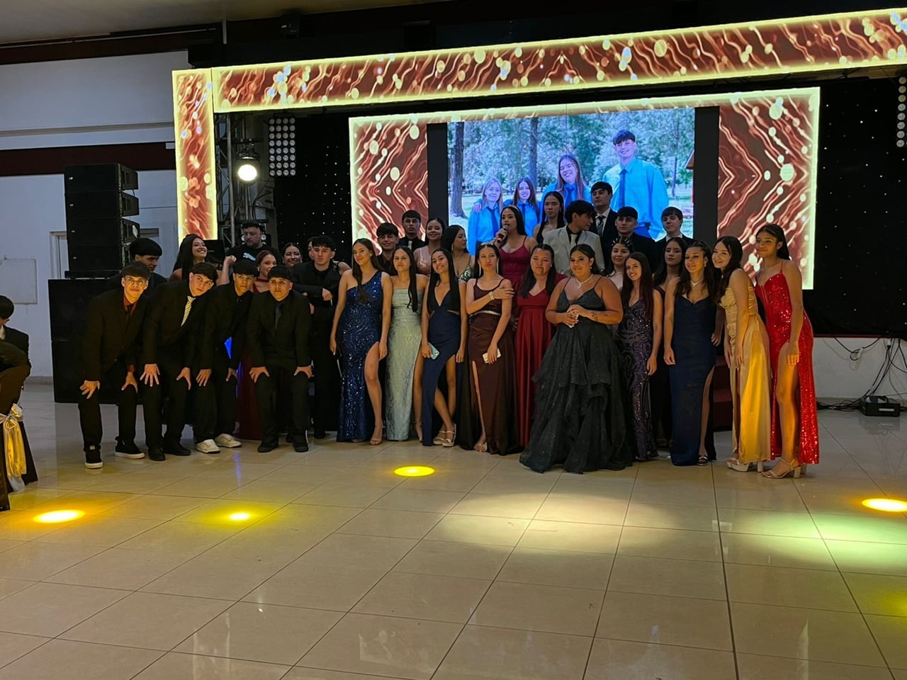 Eldorado: egresados descubrieron horas antes que su fiesta no estaba paga y denuncian una estafa millonaria.