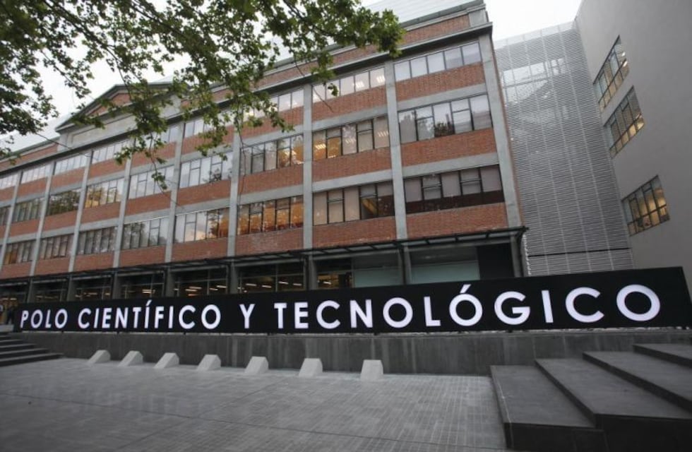 Sin filtro, preaviso, ni indemnización: la historia de un despido del Estado por dentro