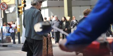 Motochorros atacaron a una mujer de 78 años y la provocaron dos fracturas. (La Voz / Archivo)
