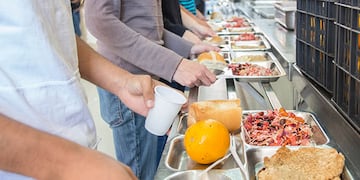 Reabre el Comedor Universitario de la UNC.