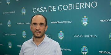 Director General de Escuelas José Thomas.
