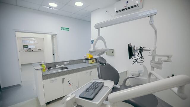 La UNC inauguró el nuevo Hospital Odontológico Universitario.