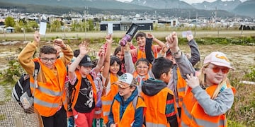 Ushuaia: la colonia municipal incluyó  “Caminata Patrimonial” y “Pueblo Viejo”