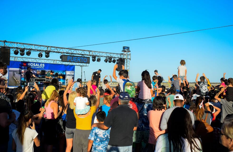 Gran fiesta de “Puerto Abierto” en Arroyo Pareja