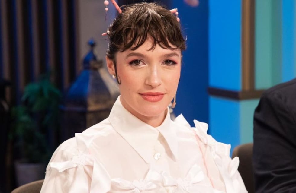 Cande Vetrano tuvo un impensado problema con su ropa y debió improvisar antes de salir al aire