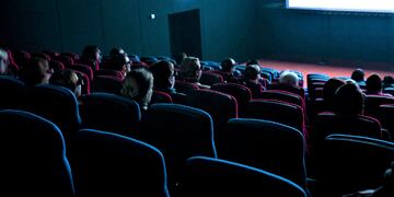 Una jubilada de 81 años murió en medio de un cine de La Plata.