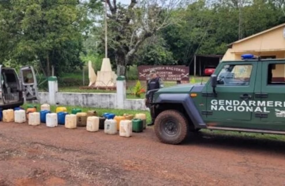 Gendarmería secuestró 500 litros de combustible ilegal en El Alcázar