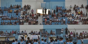 Así se vivió la fiesta de Racing en el Miguel Sancho (Foto: Facundo Luque / La Voz).