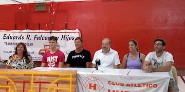 Huracán confirmó a Juan Manuel Locatelli como DT de la Primera de Básquet