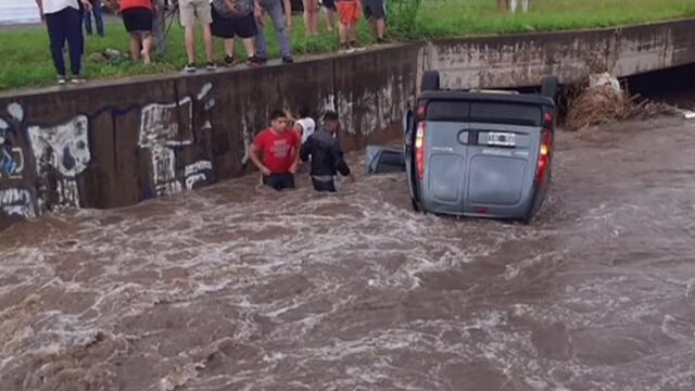 Así quedó el vehículo en avenida Circunvalación a la altura de San Jorge.