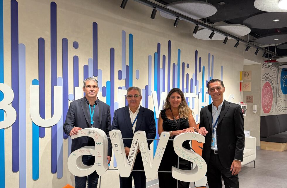 El Gobierno de Catamarca y Amazon Web Services impulsarán la digitalización y el empleo en la provincia