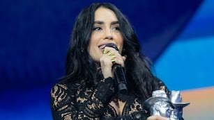 Bandera de Argentina, del orgullo y un fuerte discurso: Lali Espósito en los Premios Gardel 2024