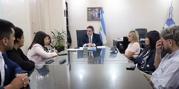 Luis Medina Ruiz encabezó una reunión con los equipos que trabajan en el interior, consolidando un modelo de salud comunitaria.