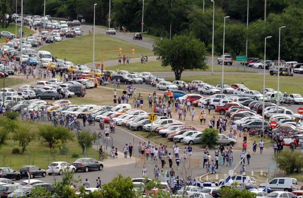 Los naranjitas no podrán cobrar estacionamiento en los shows de Shakira en Córdoba