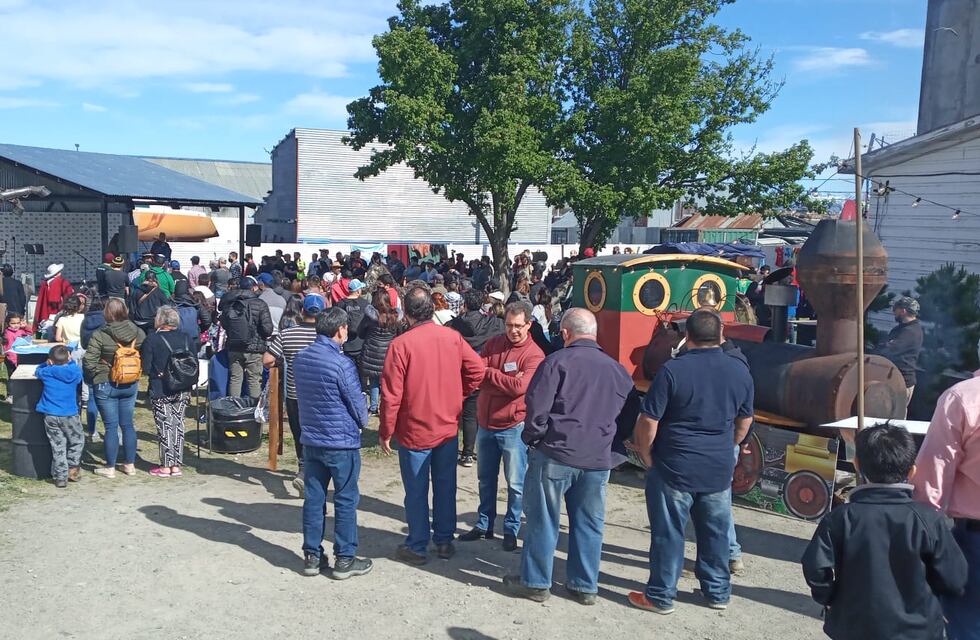 Ushuaia: vecinos y vecinas de Ushuaia disfrutaron del 1er Concurso del asado al chulengo